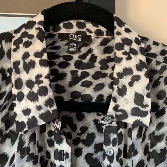 Chic by Jacob leopard print top - Picture 2 of 3